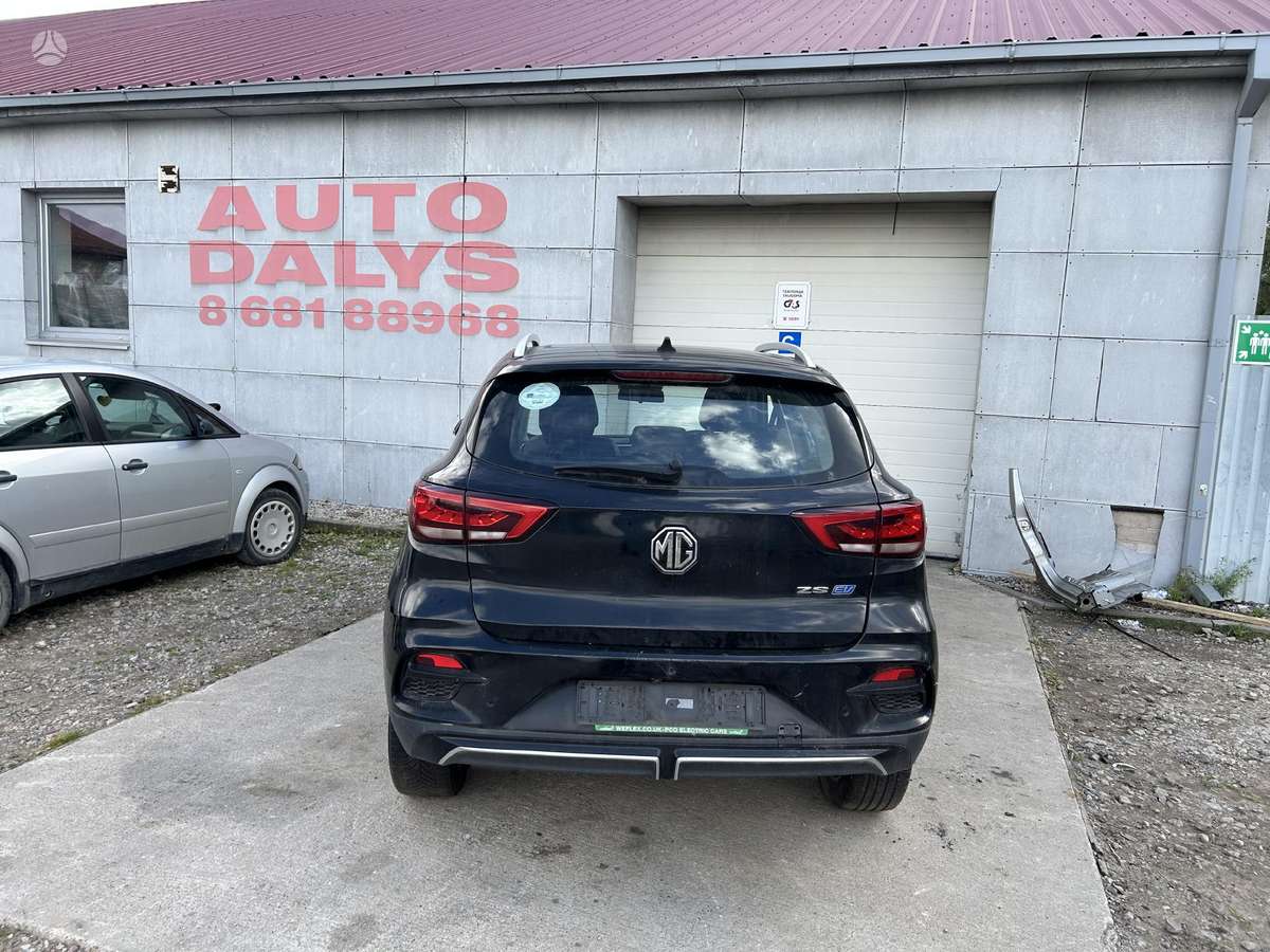 MG ZS