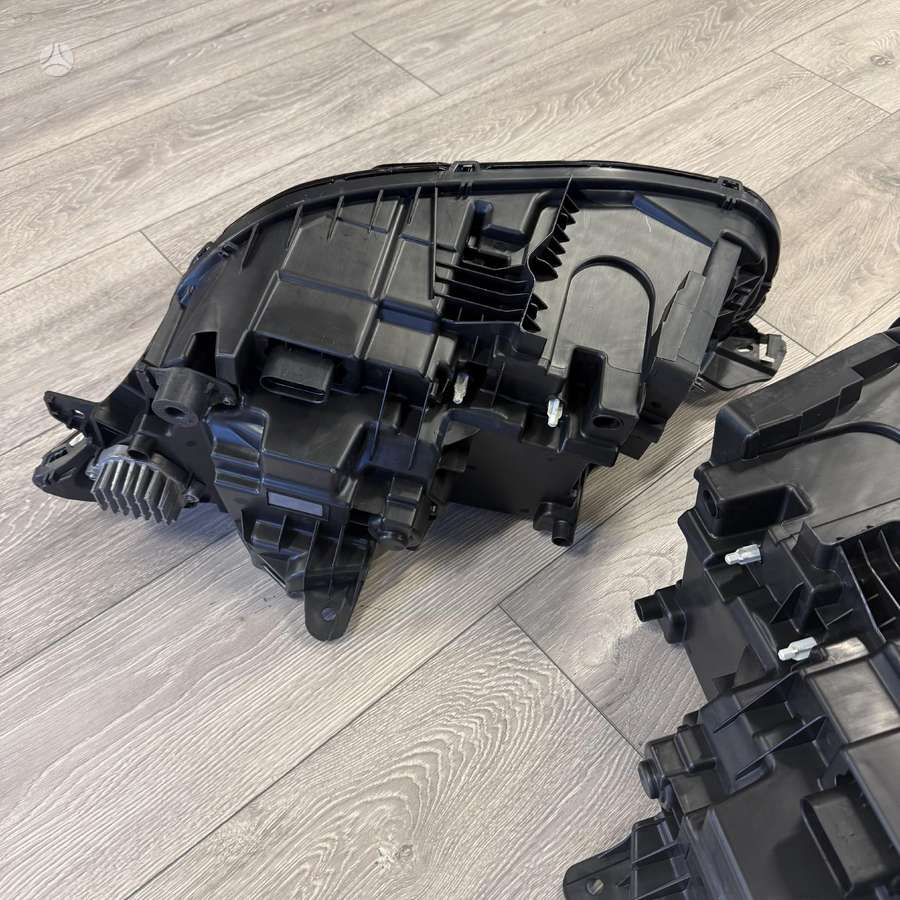 Volvo XC90 lights