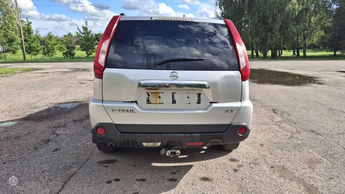 Nissan X-Trail dalimis