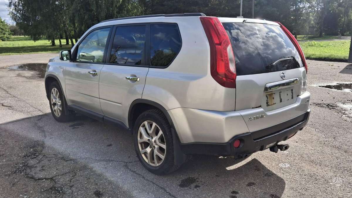 Nissan X-Trail dalimis