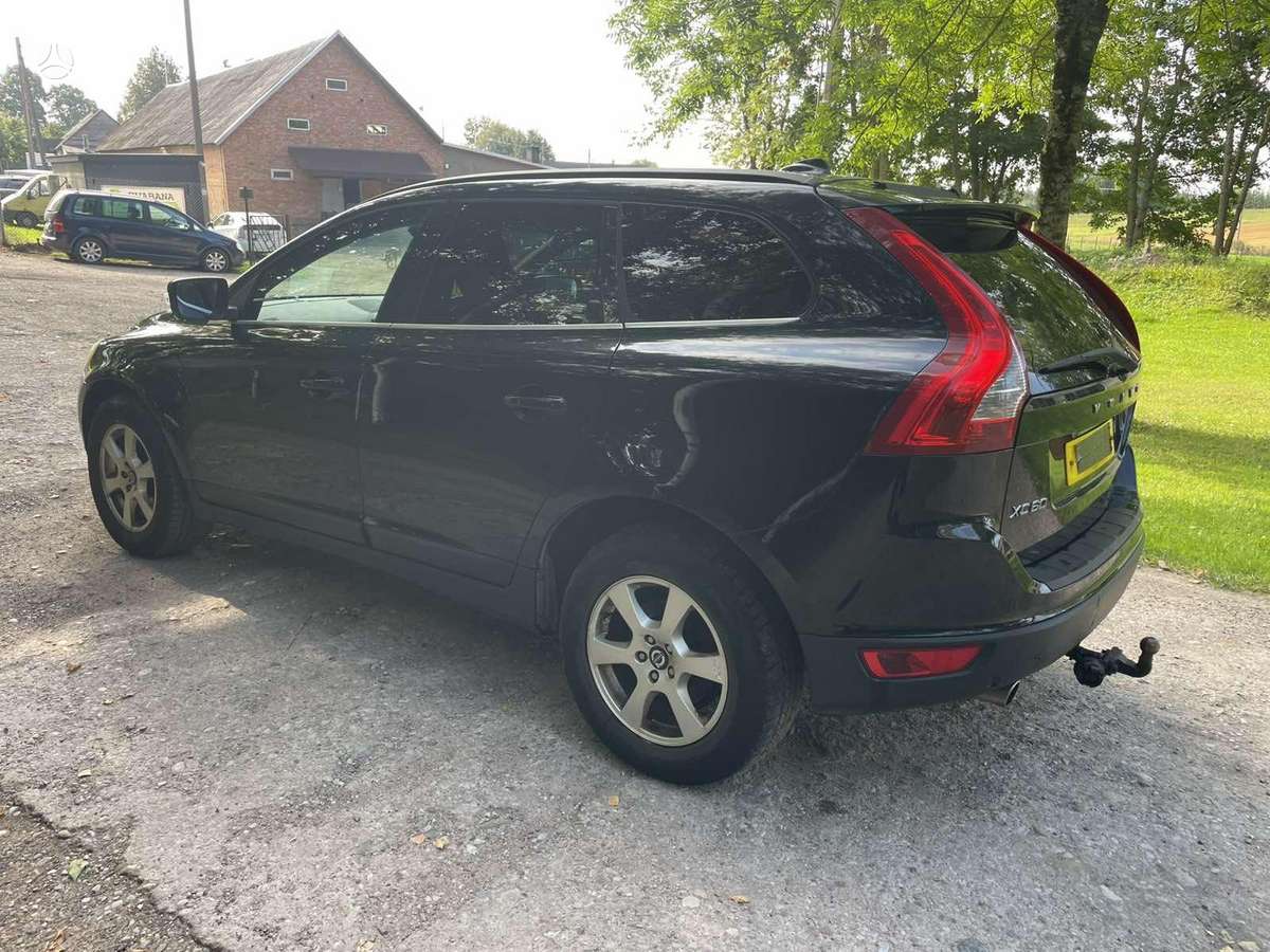 Volvo XC60 for parts