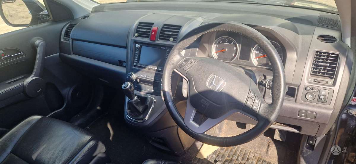Honda CR-V dalimis