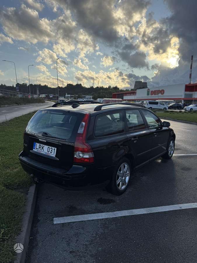 Volvo V50 - 2