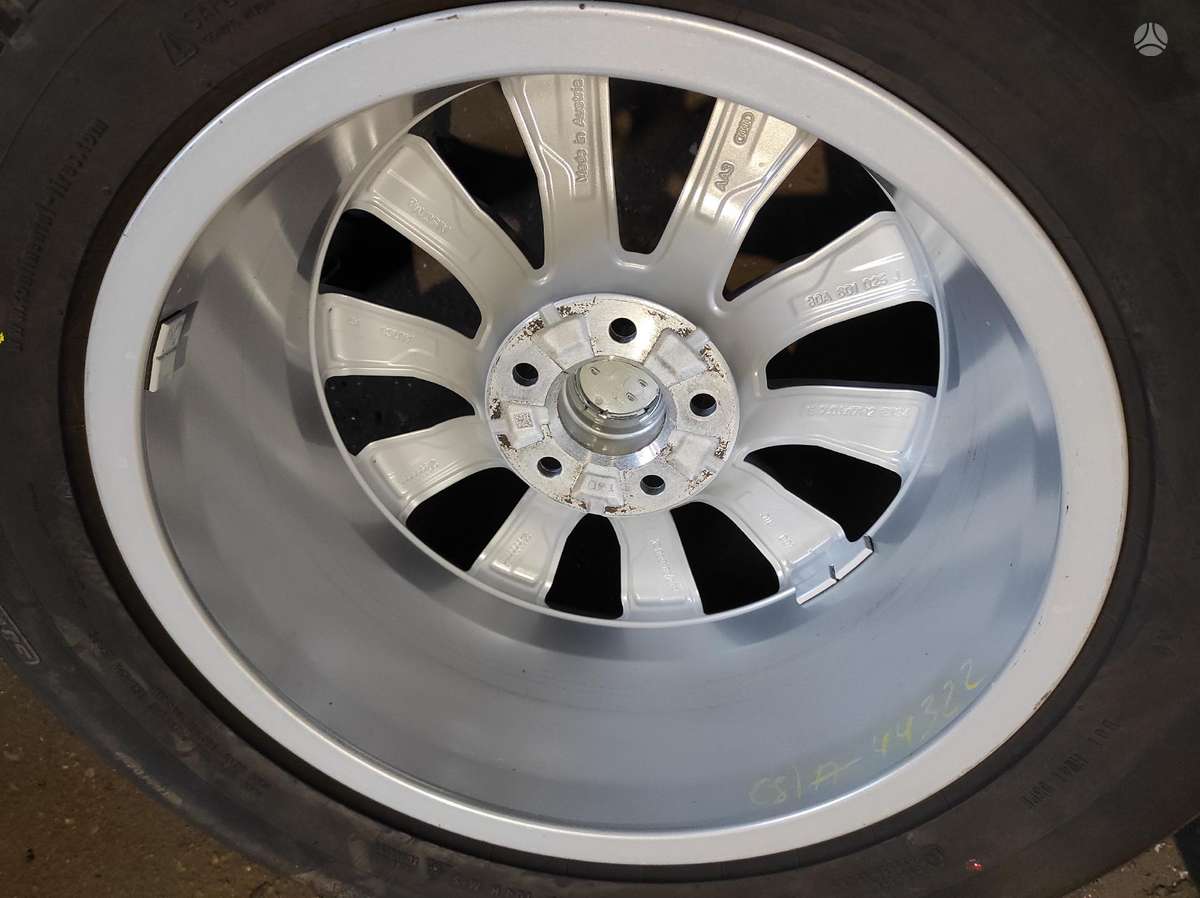 Audi 2023-2024m., light alloy, R17