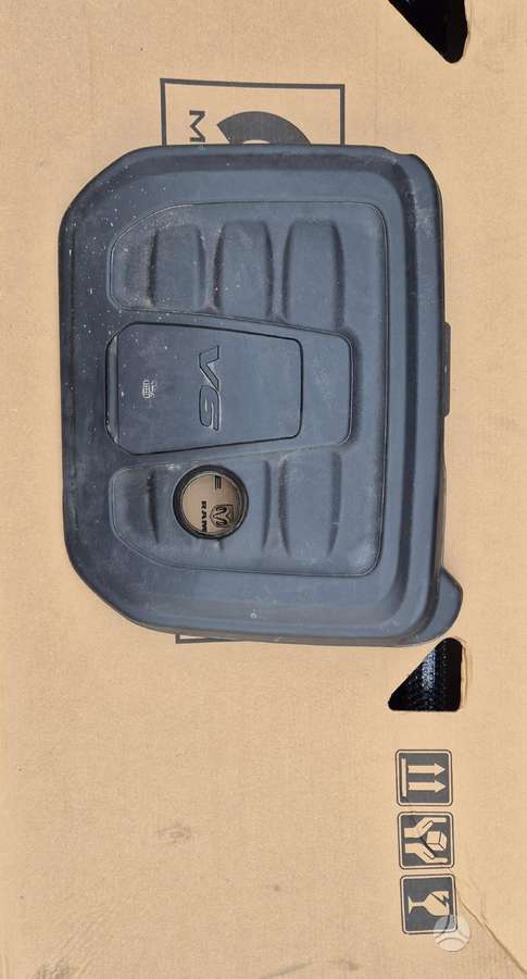 Jeep Grand Cherokee kėbulo dalys