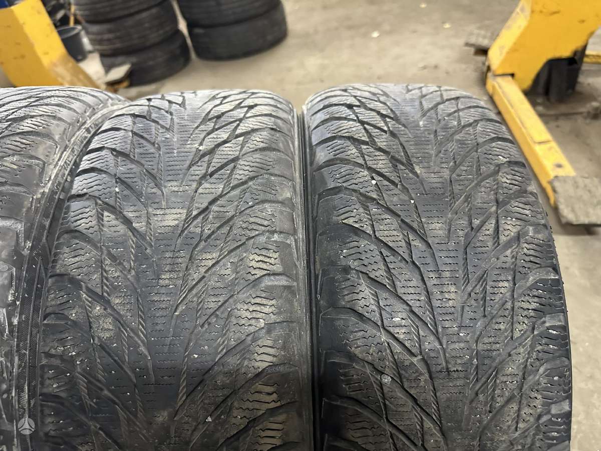 Nokian, winter 205/60 R16