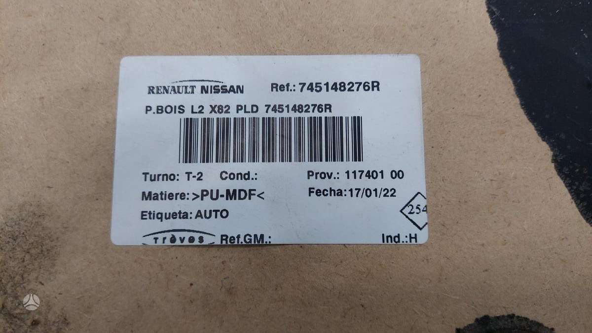 Renault Trafic, preču
