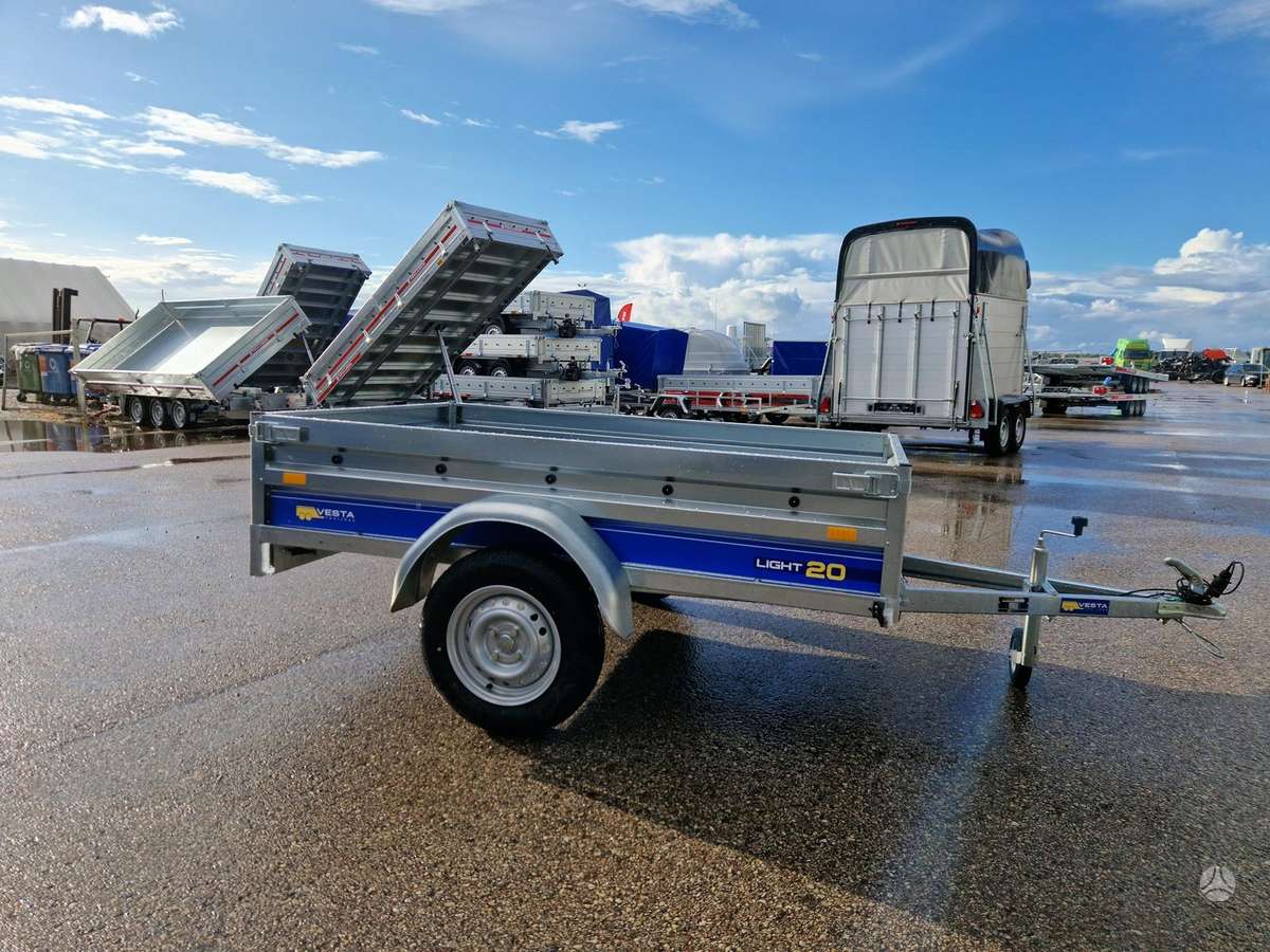 Vesta L20, passenger car trailers