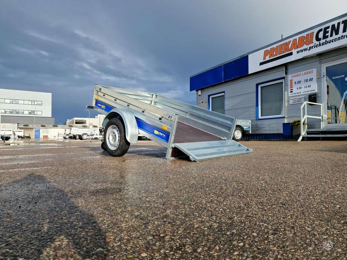 Vesta L20, passenger car trailers
