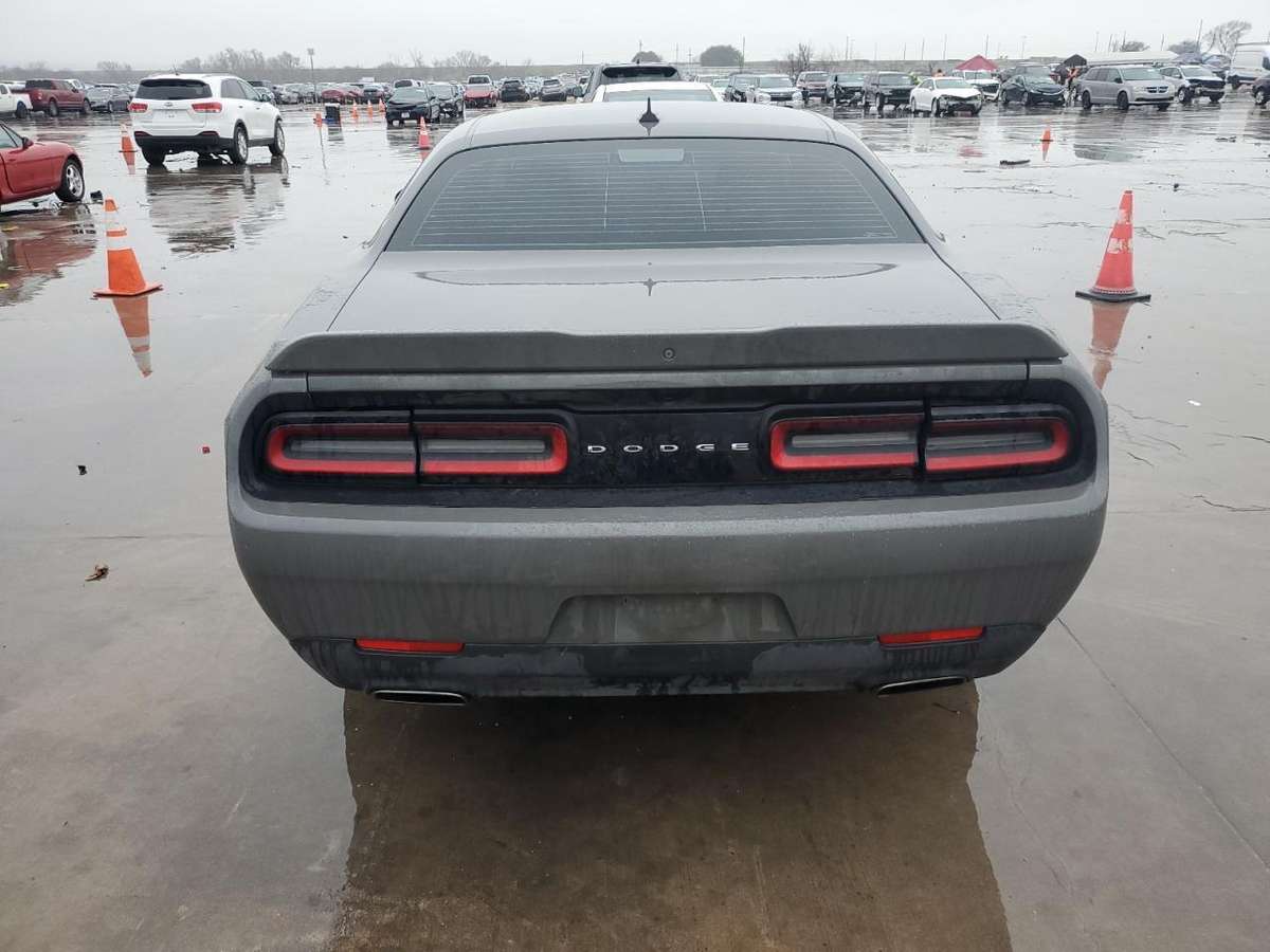 Dodge Challenger