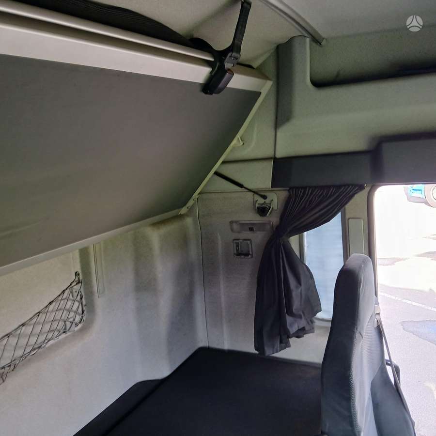 MAN TGX 18.440 MEGA su Puspriekabe, double sleeper