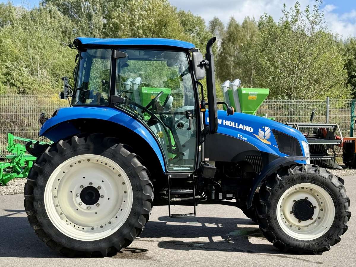 New Holland T-4.85, traktoriai