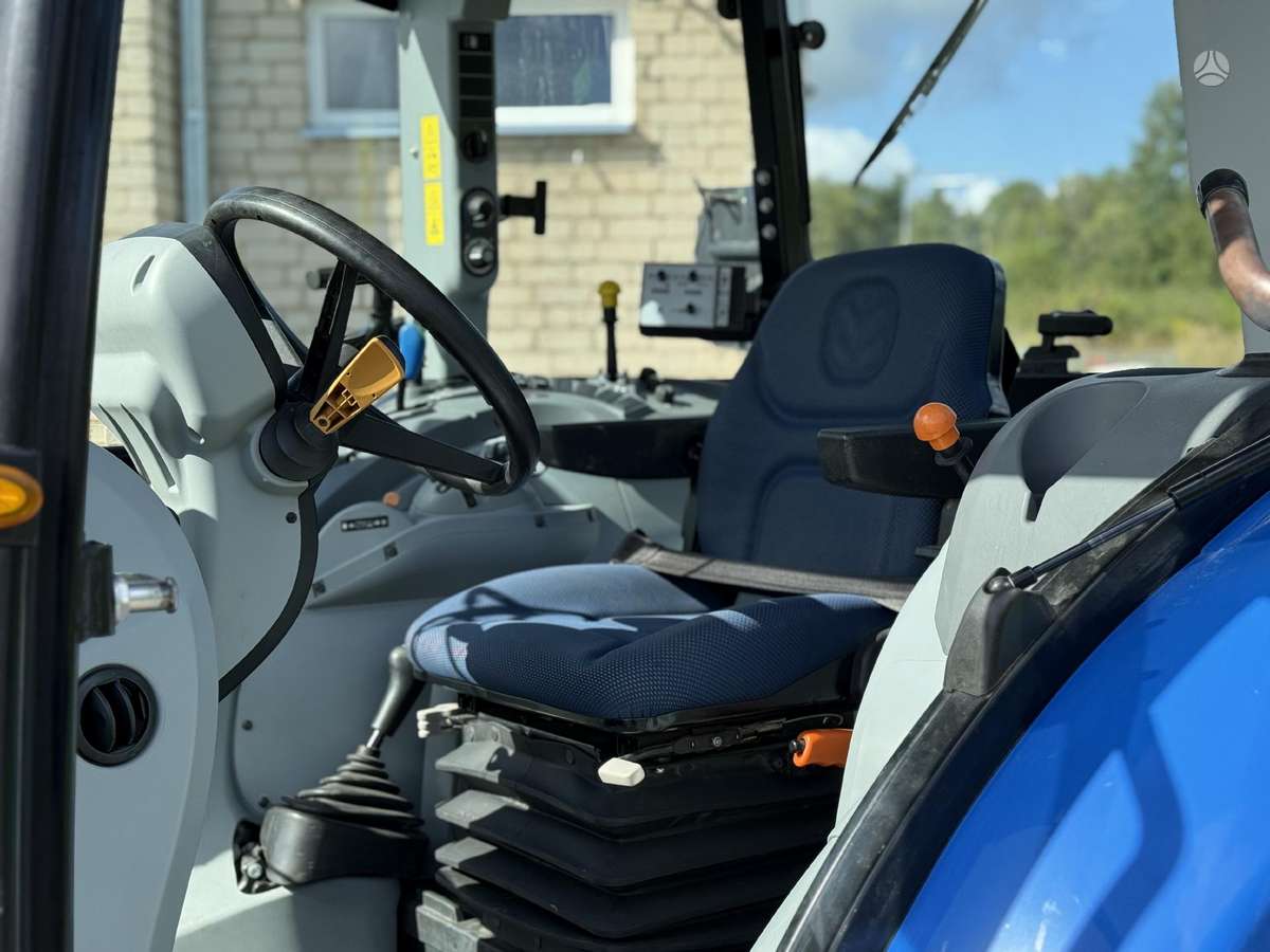 New Holland T-4.85, traktoriai