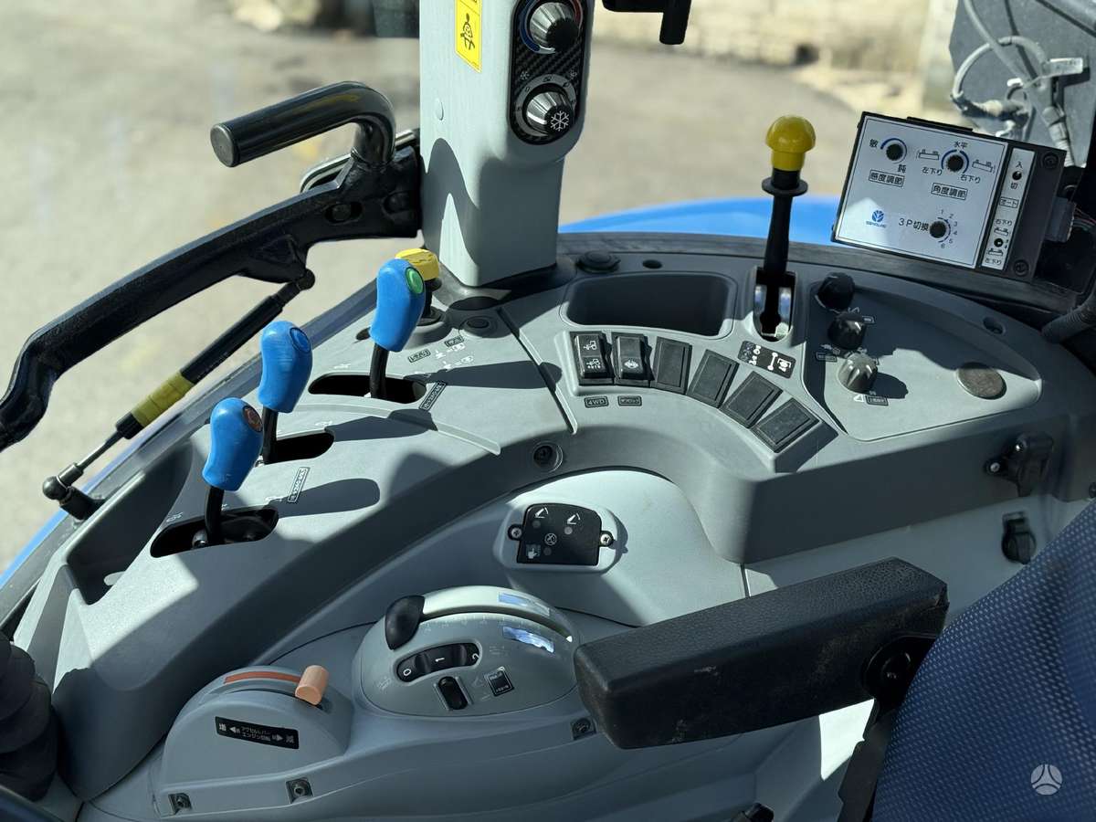 New Holland T-4.85, traktoriai