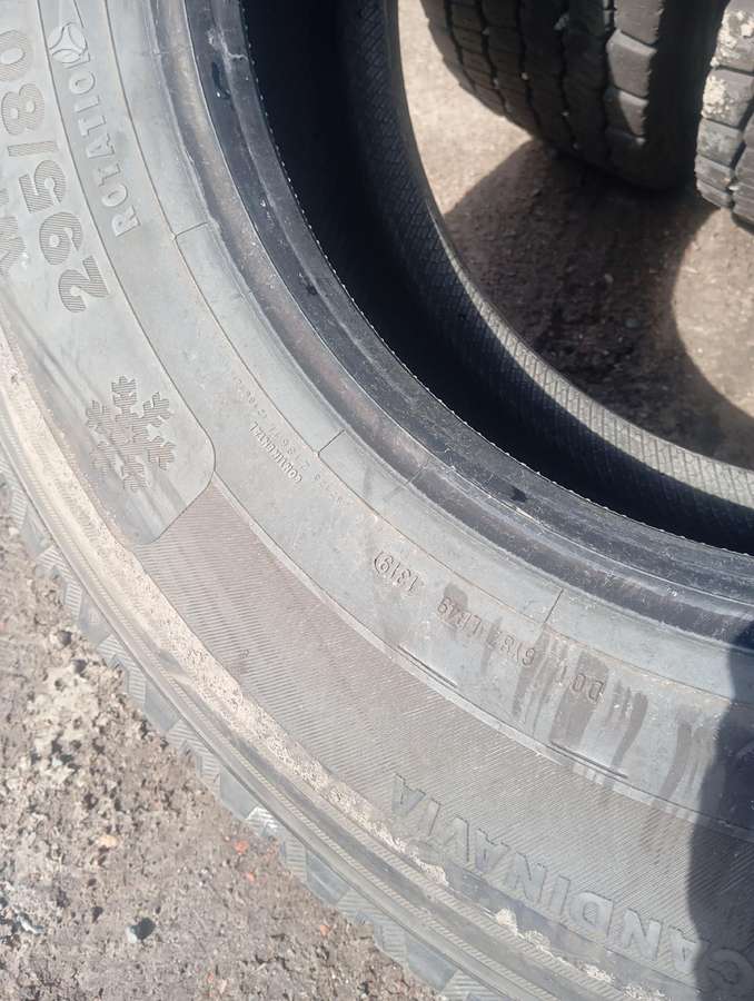 Continental, winter 295/80 R22,5