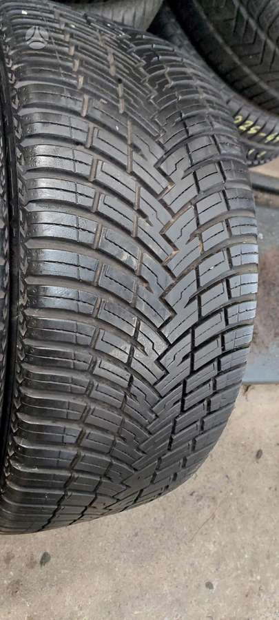 Pirelli, vissezonas 245/40 R19