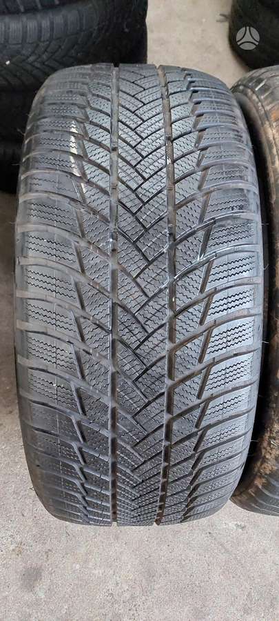 Bridgestone, winter 285/45 R21