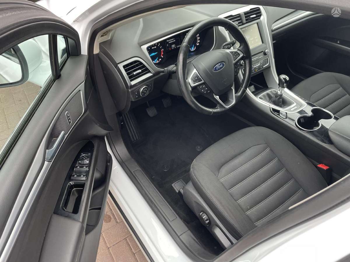Ford Mondeo, 2.0 l., Хэтчбек