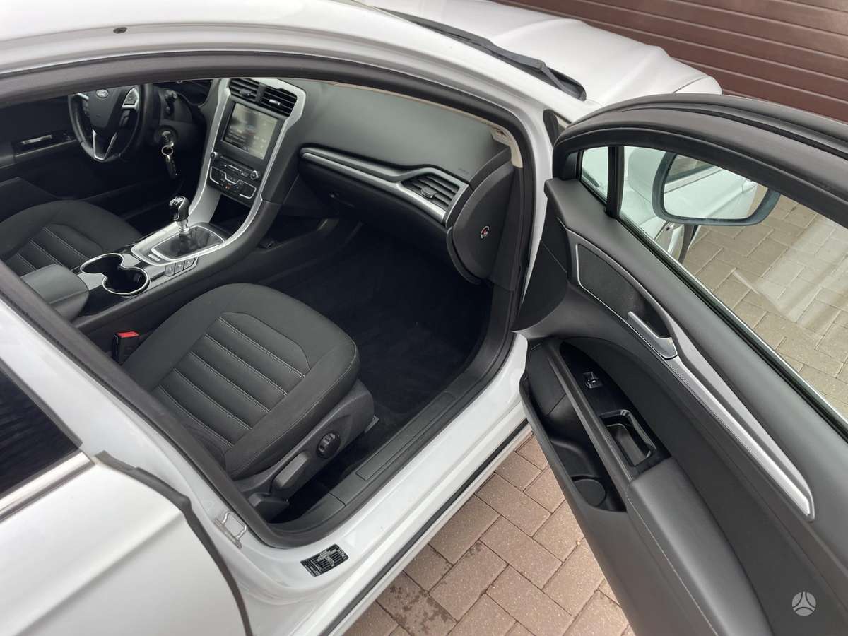 Ford Mondeo, 2.0 l., Хэтчбек