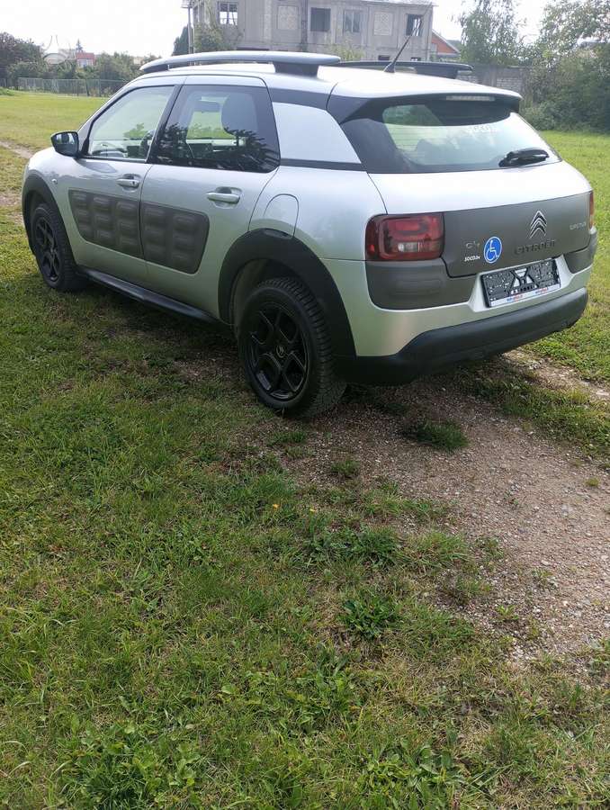Citroen C4 Cactus, 1.2 l., Хэтчбек