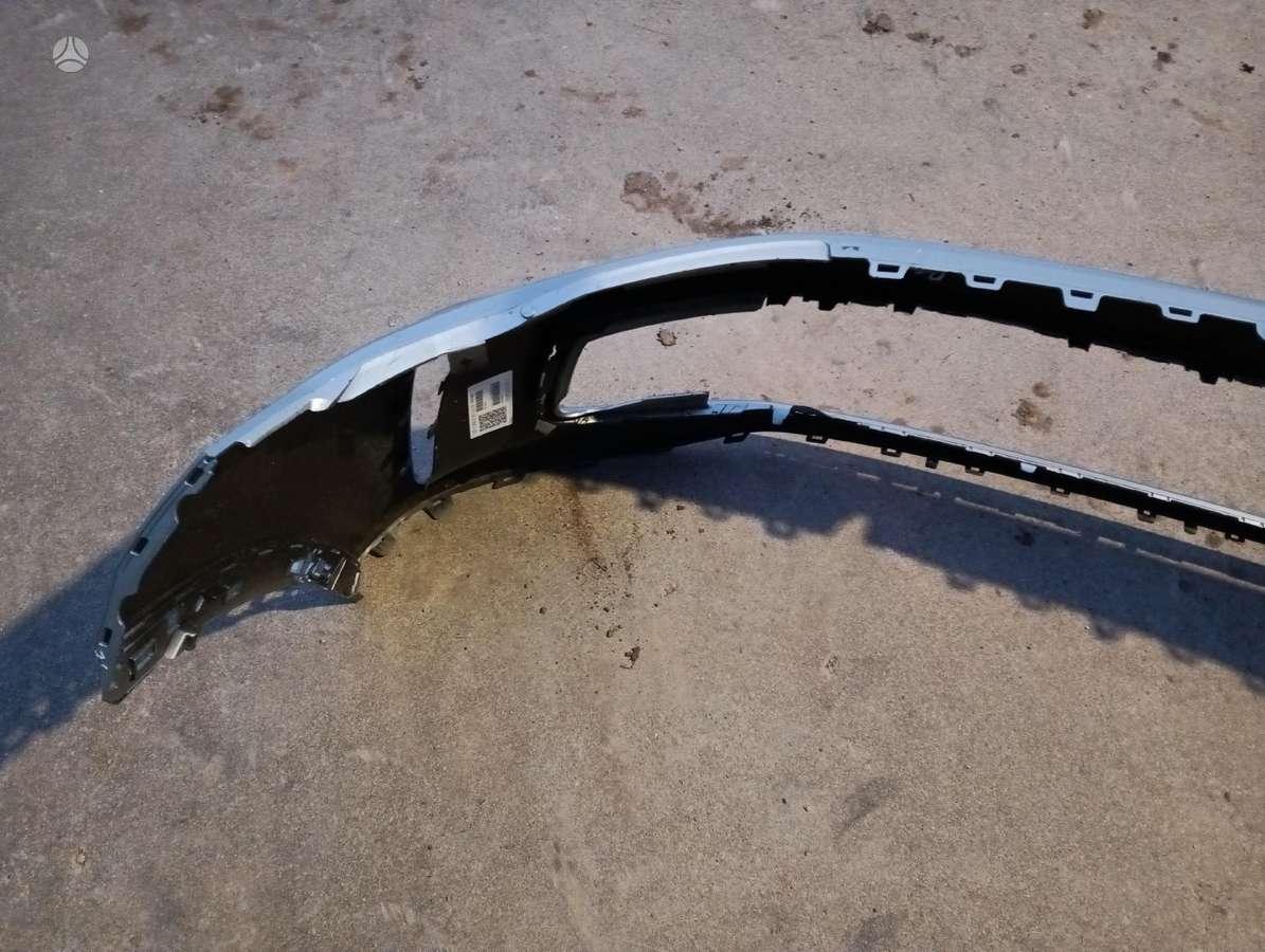 Volkswagen Tiguan bumpers, lights