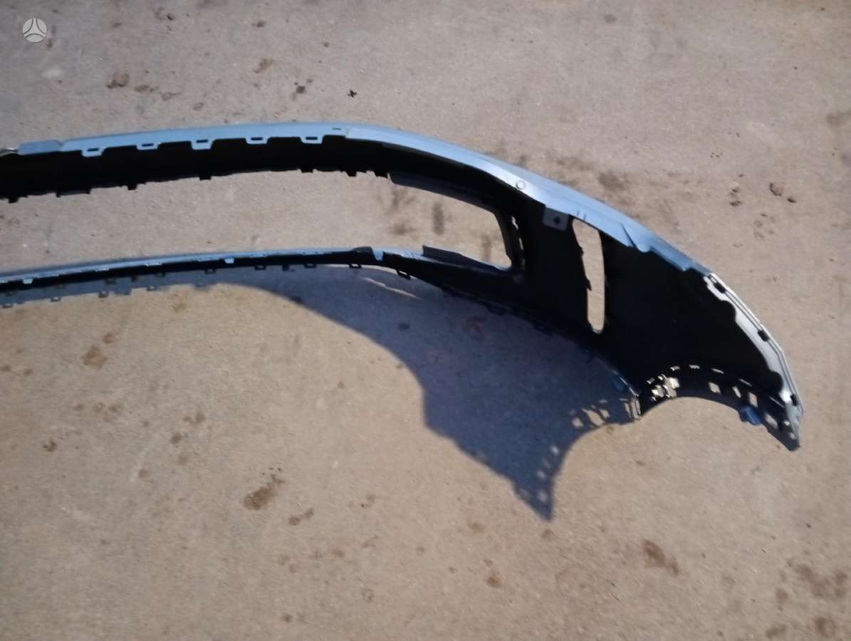 Volkswagen Tiguan bumpers, lights
