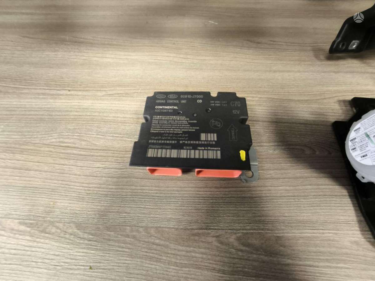 Kia Ceed salona detaļas