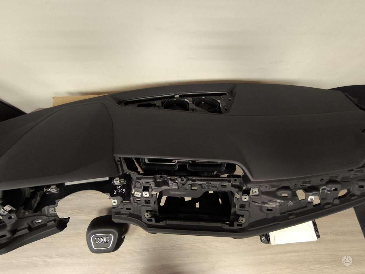 Audi Q3 interior parts