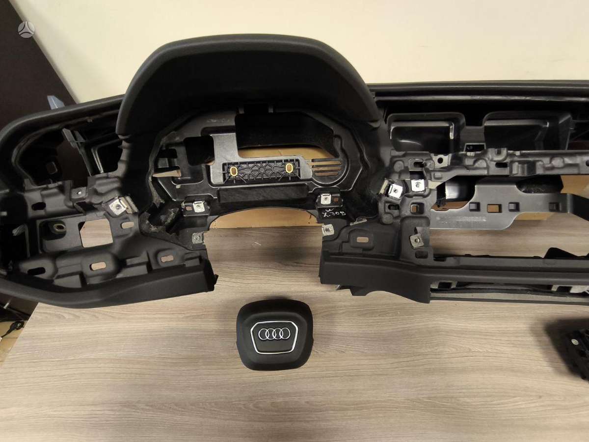 Audi Q3 interior parts