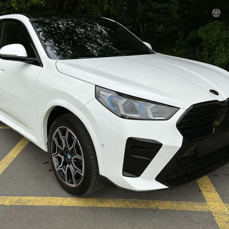 BMW X2, 2.0 l., Минивэн