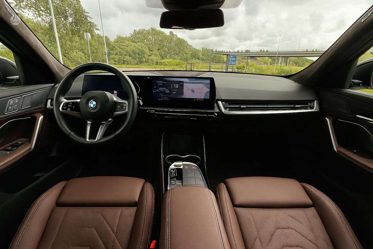 BMW X2, 2.0 l., mpv / minivan