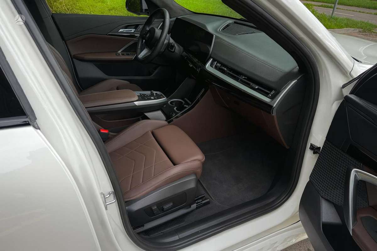 BMW X2, 2.0 l., mpv / minivan