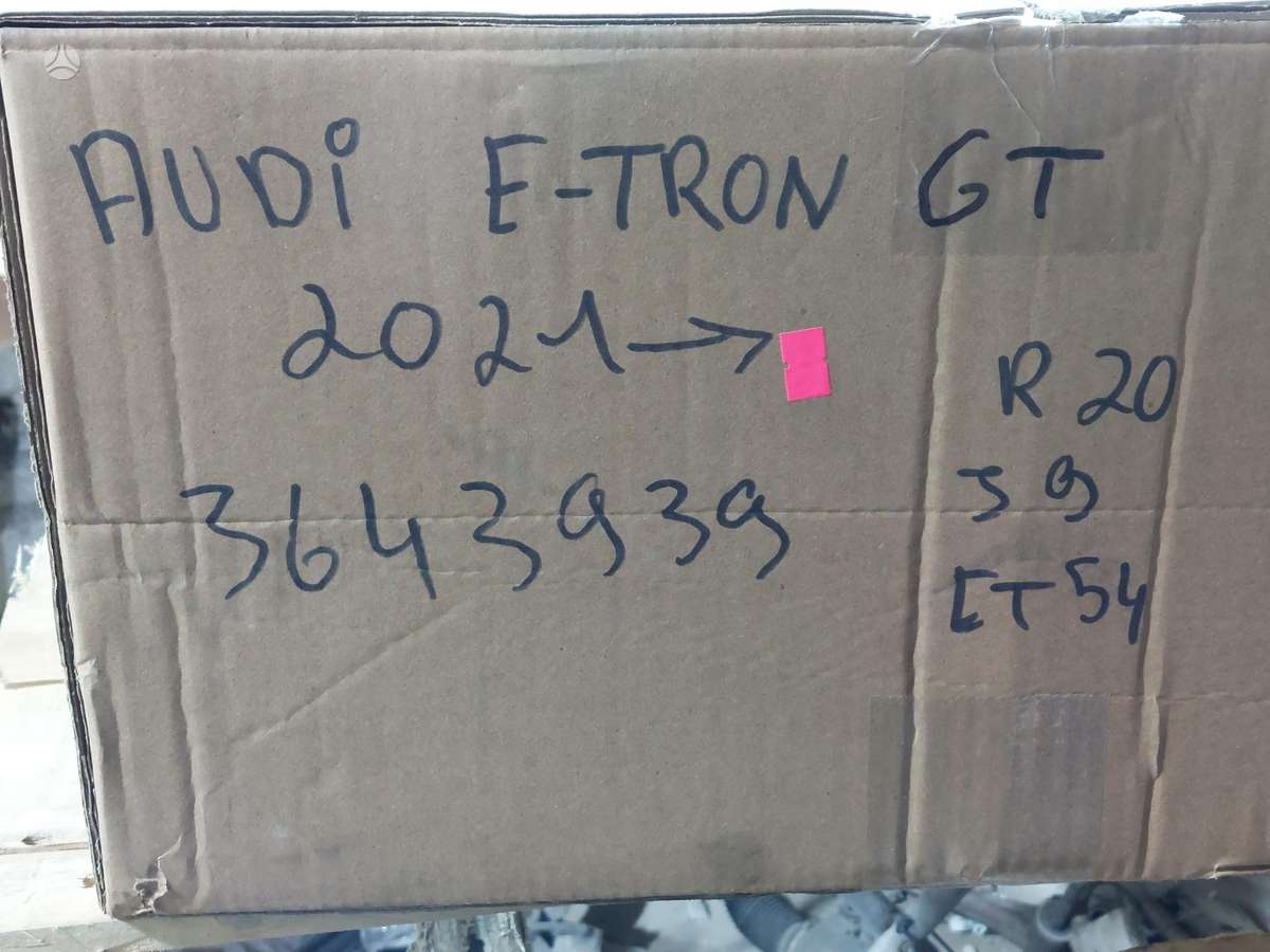 Audi e-tron GT, 4J3601025, Cen18734