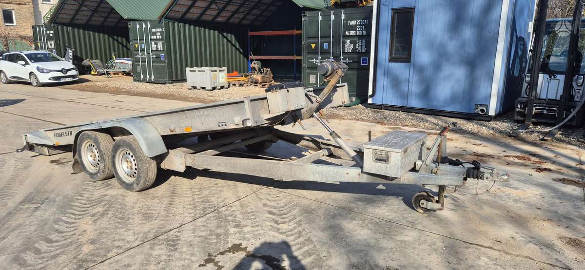Brenderup YA2500 su gervė, auto transporter