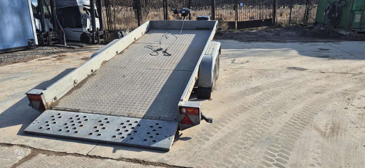Brenderup YA2500 su gervė, auto transporter