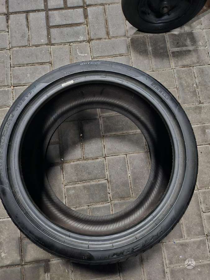 Pirelli, vasaras 305/30 R19
