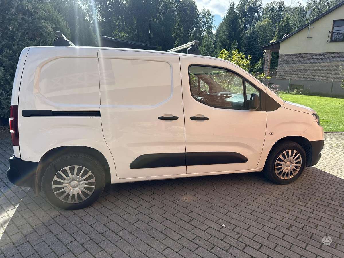 Toyota Proace City - 7