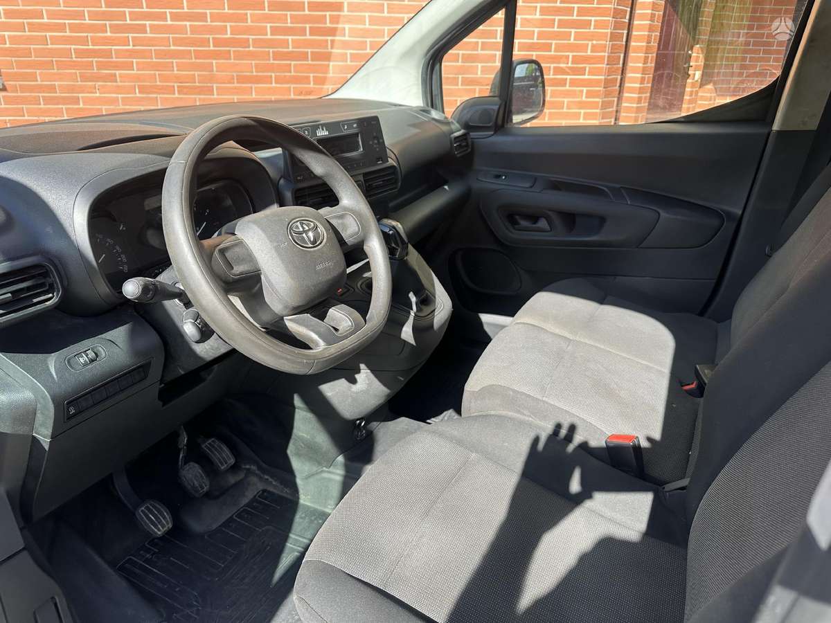 Toyota Proace City - 9