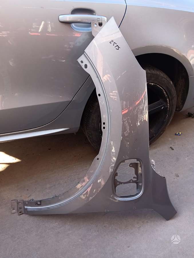 Ford Kuga bamperi, spārni