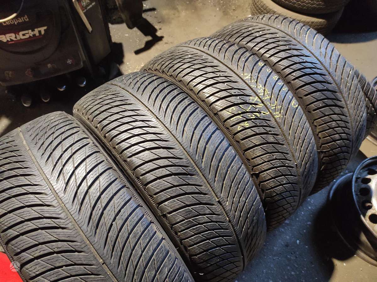 Pirelli, зимние 225/55 R18