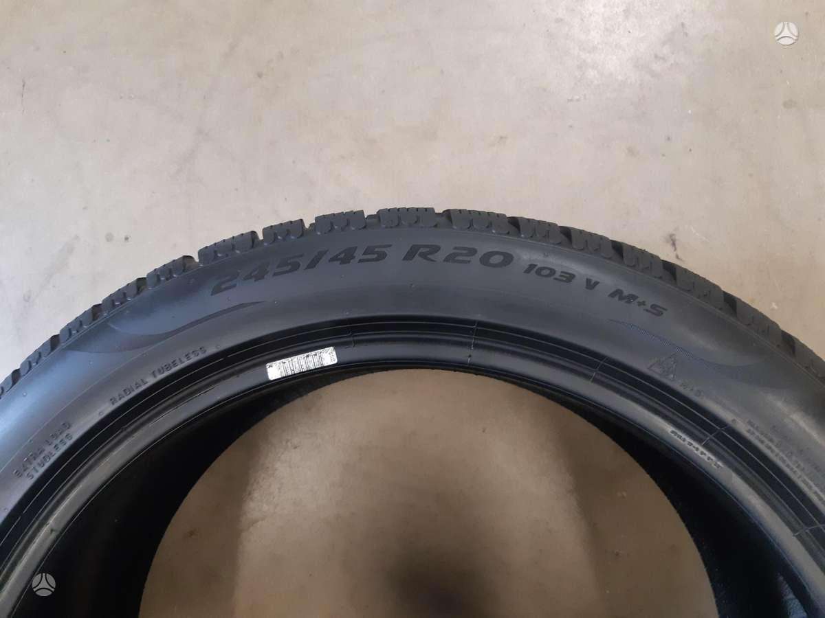 Pirelli 2024m PZero Winter 95%, winter 245/45 R20