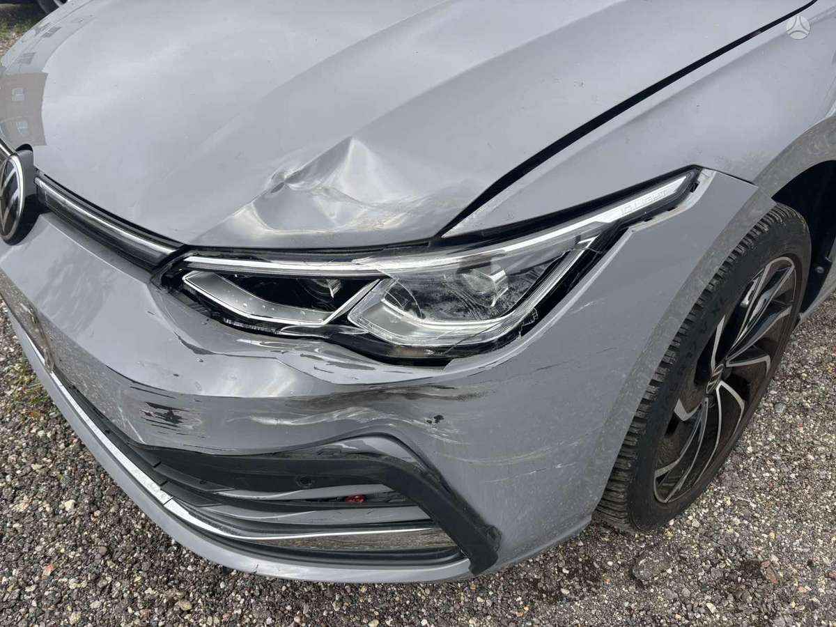 Volkswagen Golf 37068366700