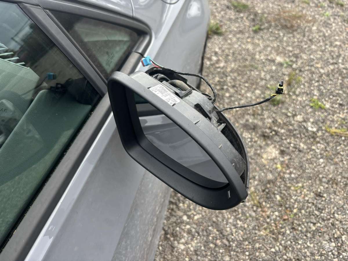 Volkswagen Golf 37068366700