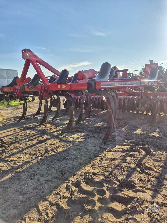 Horsch TERRANO 4 FX, скребки, скрубберы