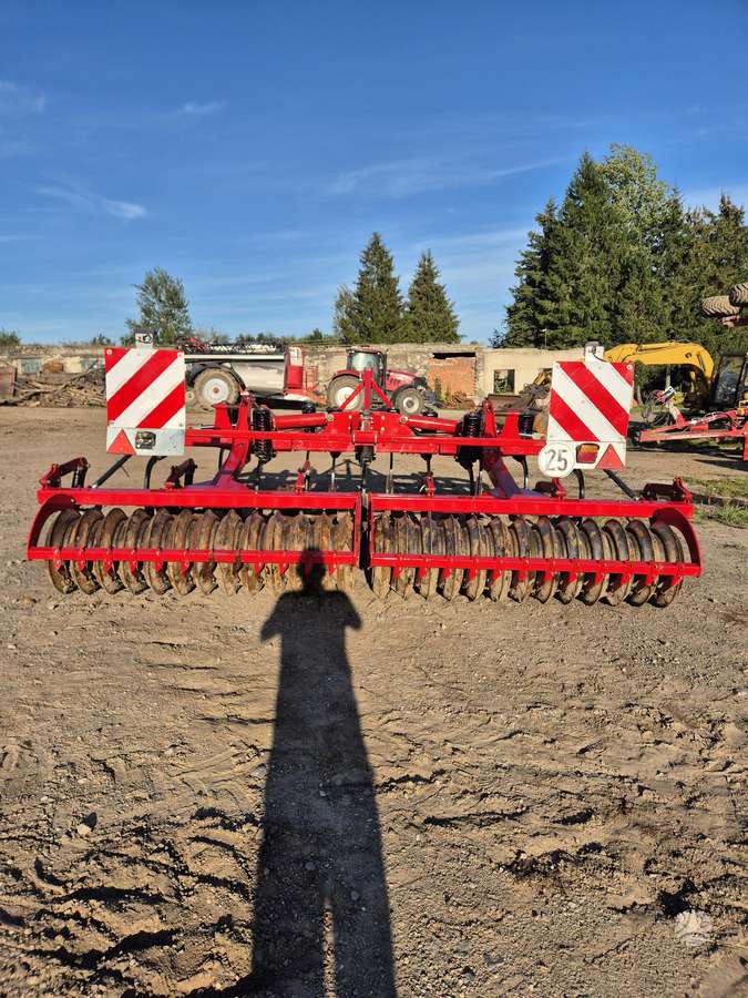 Horsch TERRANO 4 FX, скребки, скрубберы