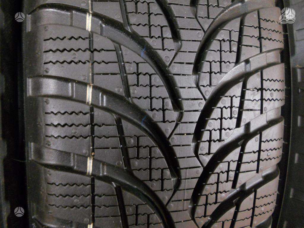 Bridgestone 85% Blizzak LM005, universalios 155/70 R19