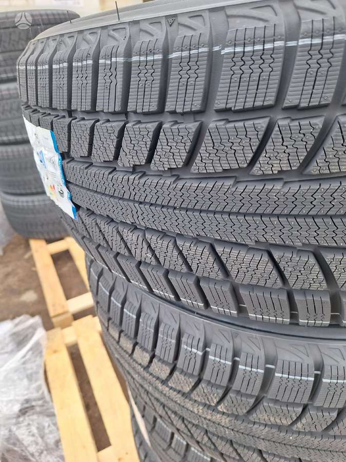 Triangle, зимние 235/55 R17