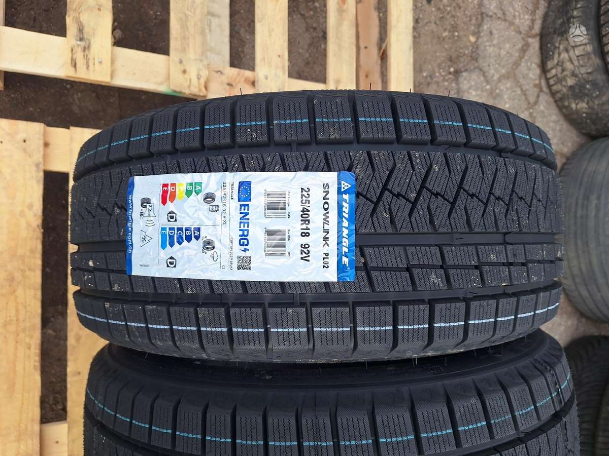 Triangle, ziemas 225/40 R18