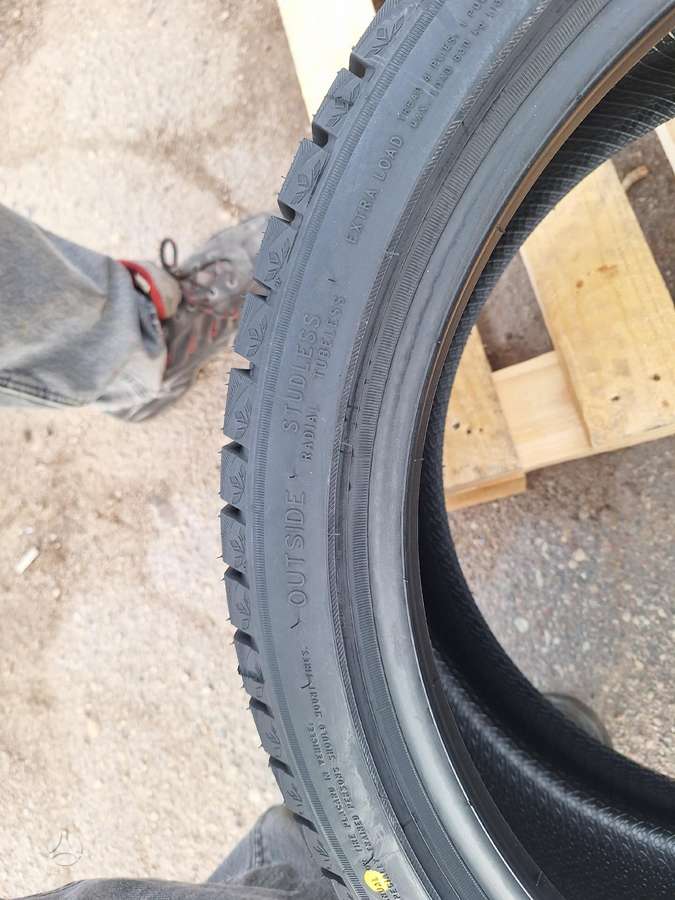Triangle, ziemas 225/40 R18