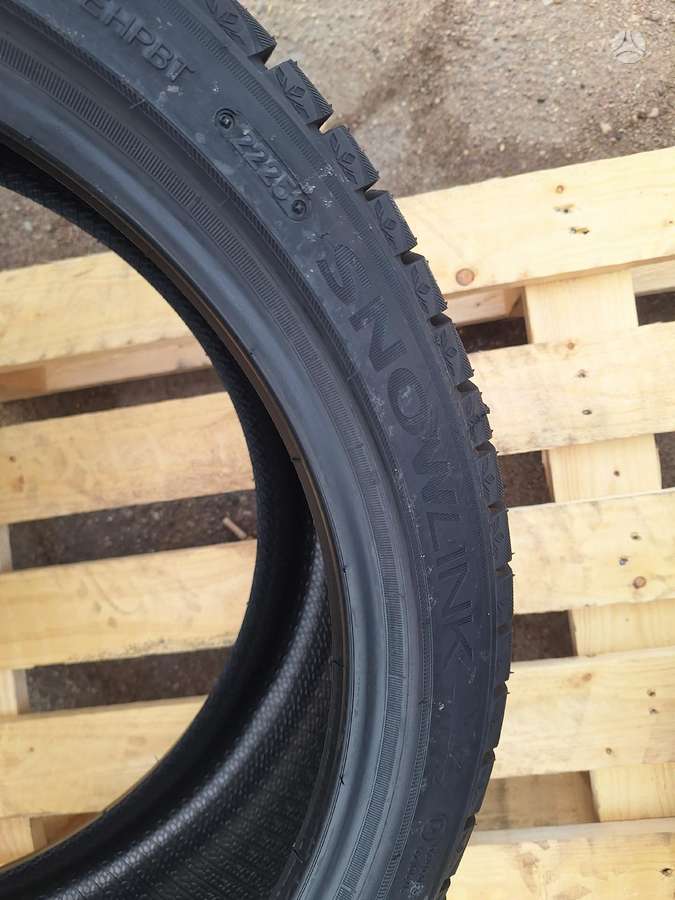 Triangle, winter 225/40 R18